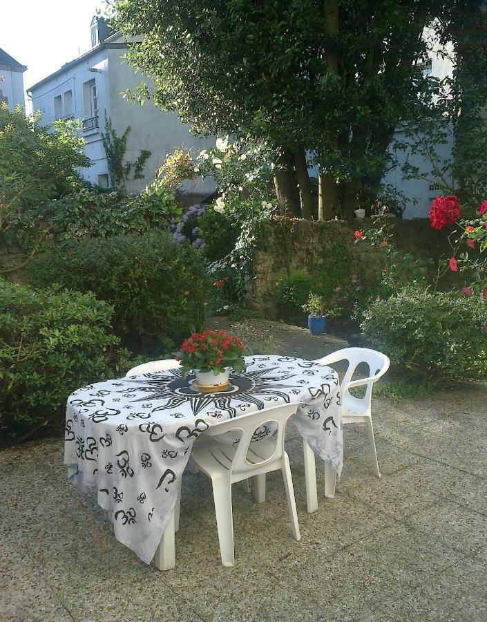 Chez Marie Apartment Pontivy Bagian luar foto